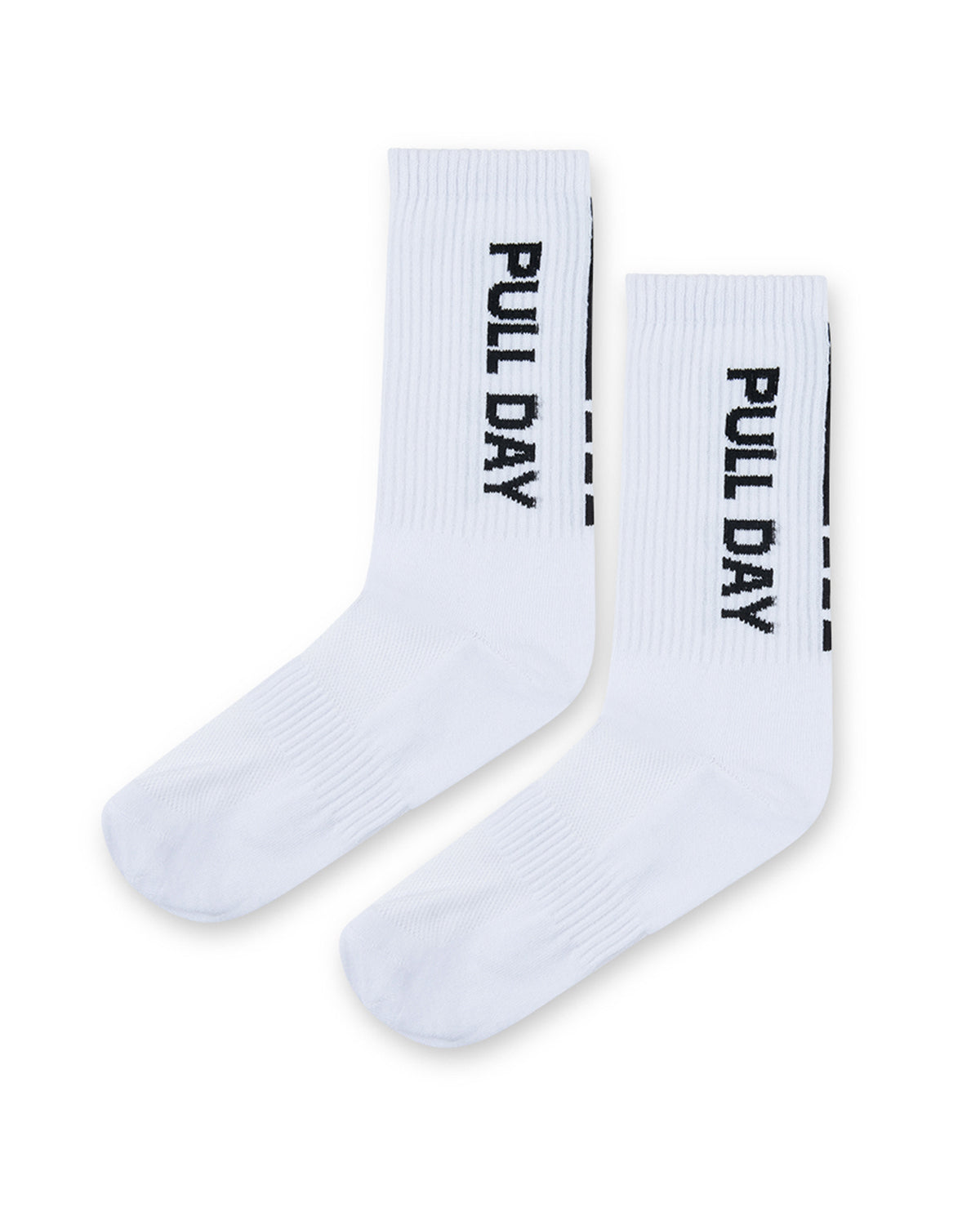 pull day socks